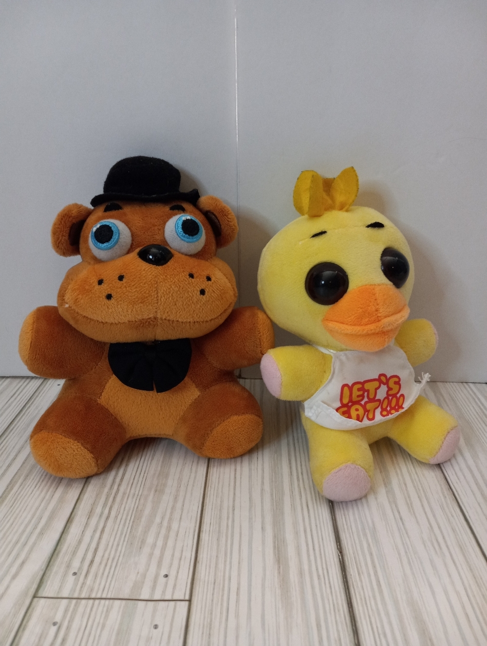 Five Nights At Freddy's FNAF Freddy and Chica Plush Stuffed Animals